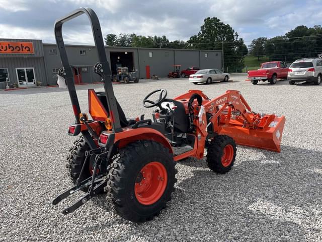 Image of Kubota B2401DT equipment image 2