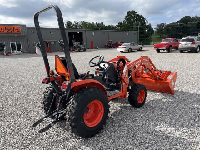 Image of Kubota B2401 equipment image 2