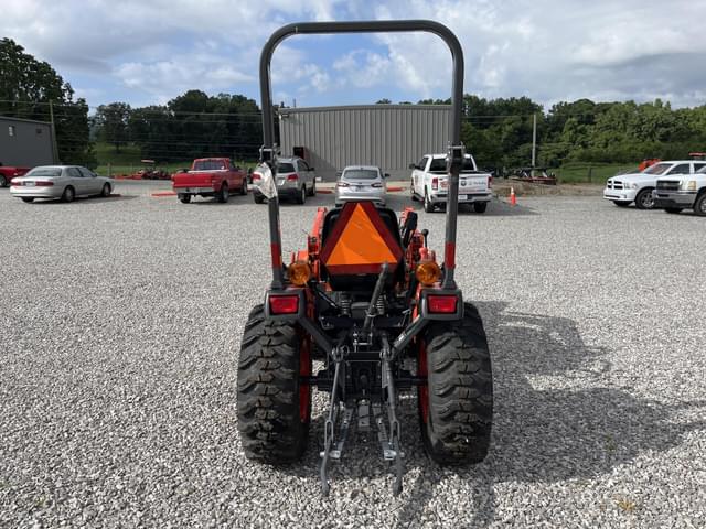Image of Kubota B2401 equipment image 3