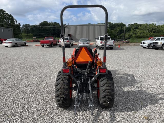 Image of Kubota B2401 equipment image 3