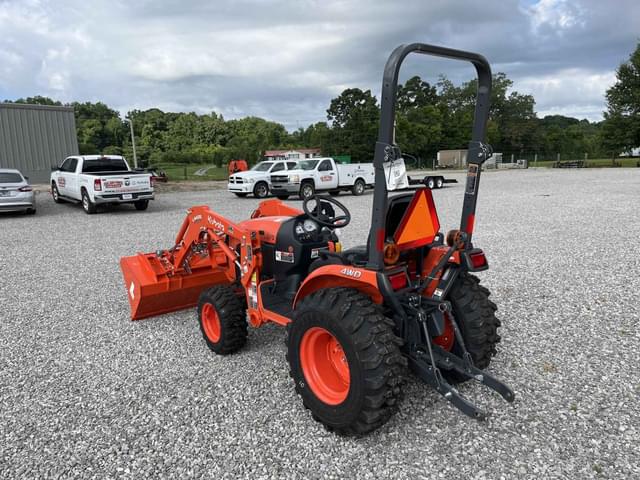 Image of Kubota B2401DT equipment image 4