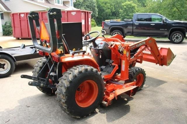 Image of Kubota B2410 equipment image 2
