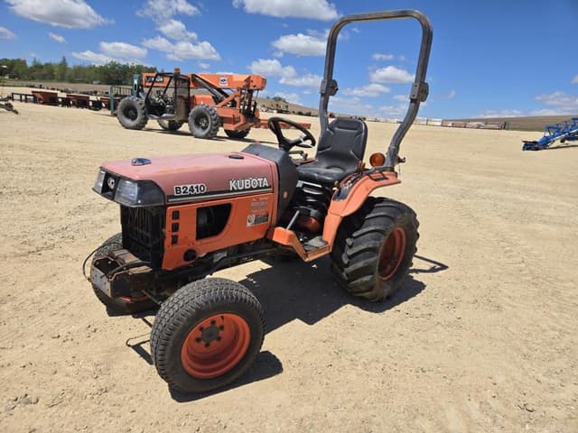 Image of Kubota B2410 equipment image 4