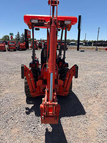Image of Kubota B26 equipment image 3