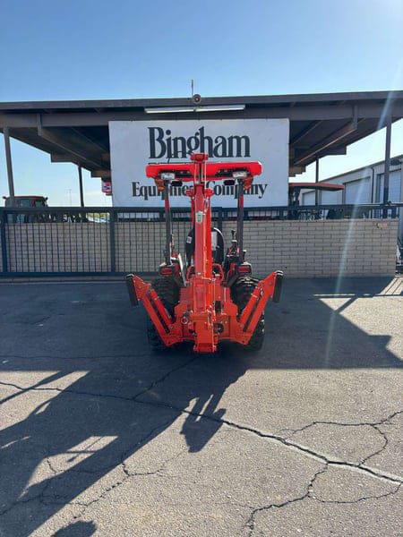 Kubota B26 Equipment Image0