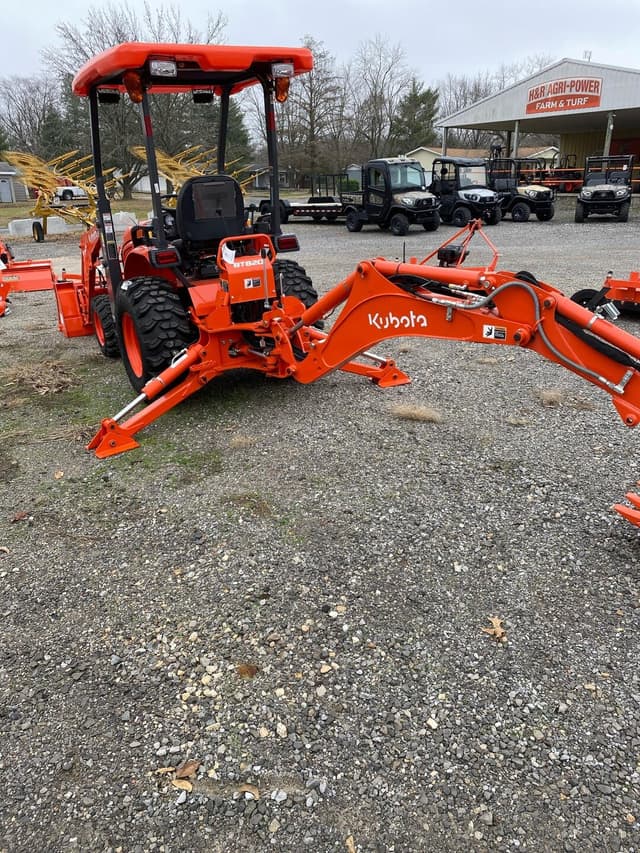 Image of Kubota B26 equipment image 4