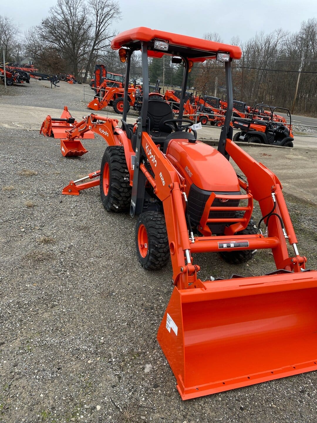 Kubota B26 Equipment Image0