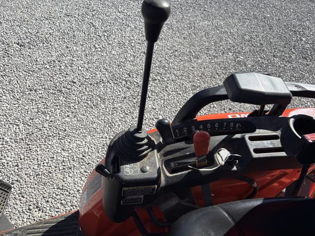 Image of Kubota B26 equipment image 2