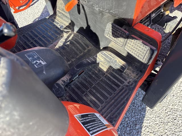 Image of Kubota B26 equipment image 1