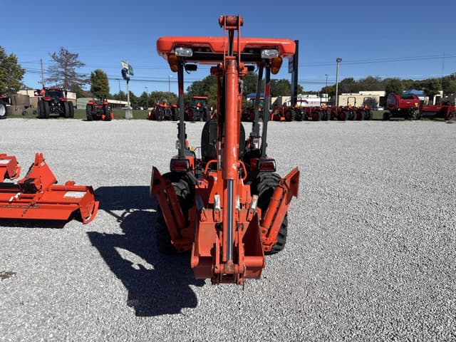 Image of Kubota B26 equipment image 3
