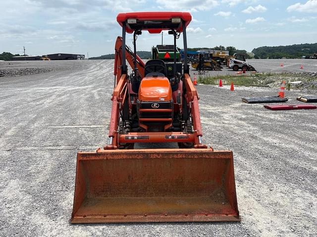 Image of Kubota B26 equipment image 1