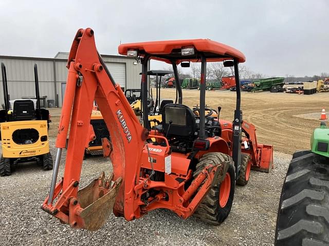 Image of Kubota B26 equipment image 2