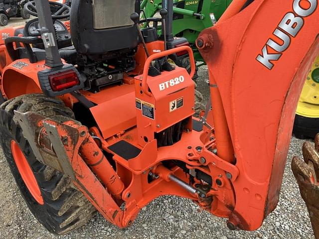 Image of Kubota B26 equipment image 4