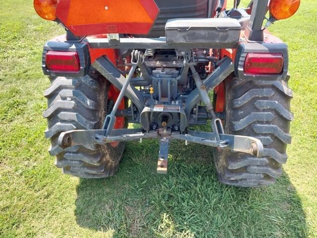 Image of Kubota B2601 equipment image 4