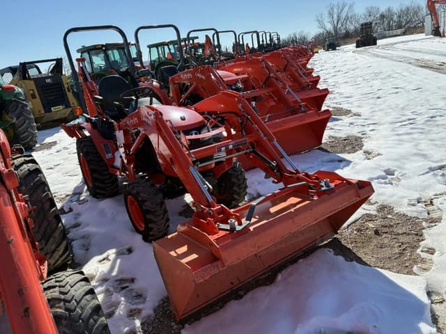 Image of Kubota B2601 equipment image 1