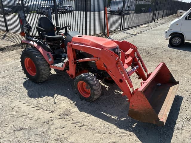 Image of Kubota B2601 equipment image 1