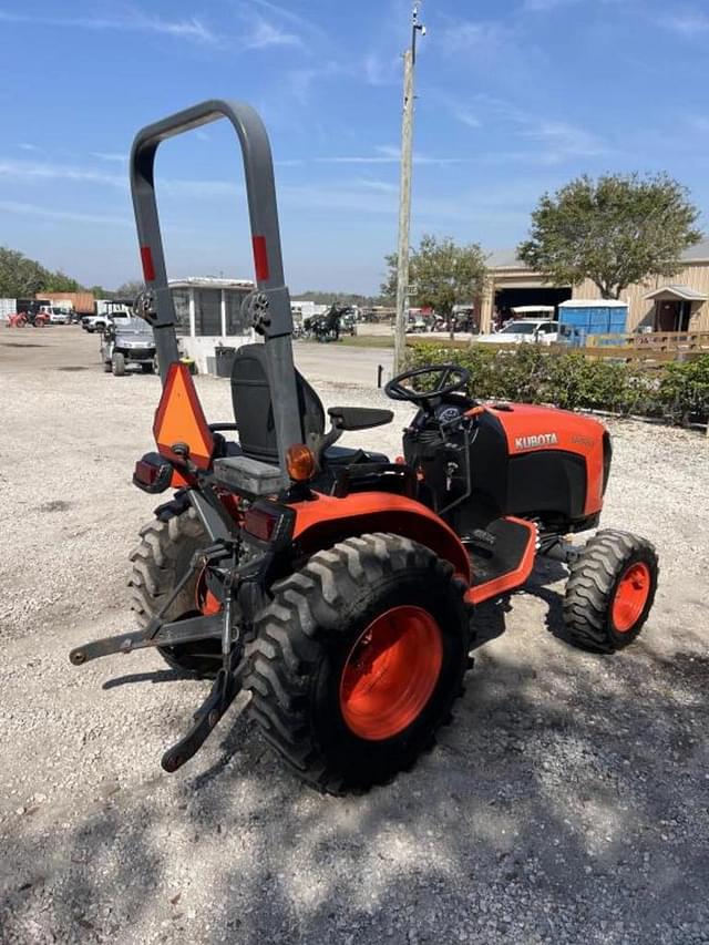 Image of Kubota B2601 equipment image 3