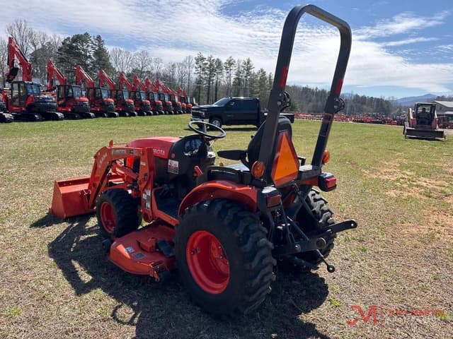 Image of Kubota B2601 equipment image 3