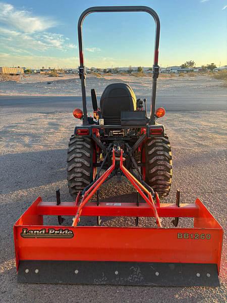 Image of Kubota B2601HSD equipment image 3