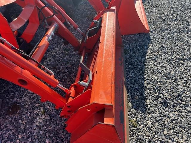 Image of Kubota B2601HSD equipment image 3