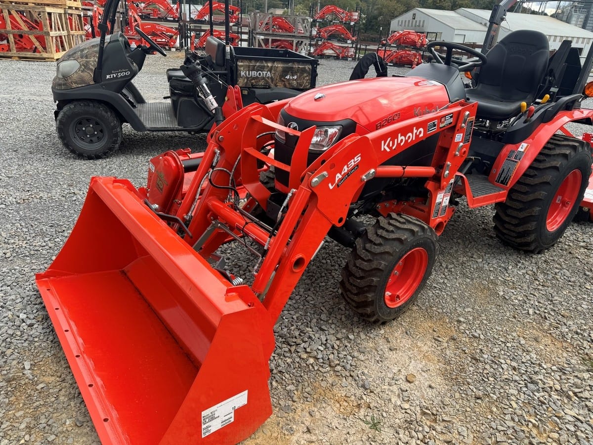 2022 Kubota B2601HSD Equipment Image0