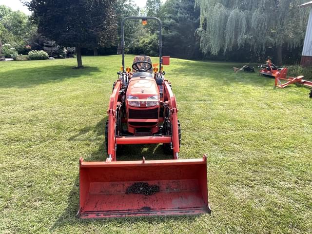 Image of Kubota B2620 equipment image 1