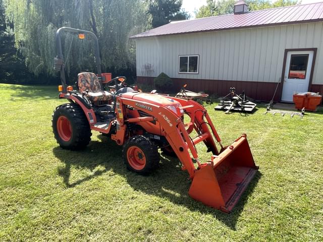 Image of Kubota B2620 equipment image 2