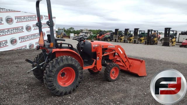 Image of Kubota B2650 equipment image 4