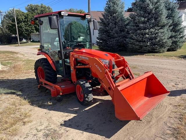 Image of Kubota B2650 equipment image 2