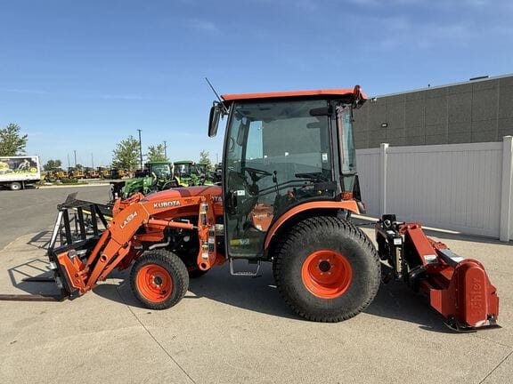 Kubota B2650 Equipment Image0