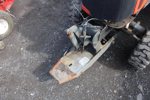 Image of Kubota B2650 equipment image 4