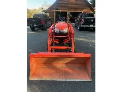 Image of Kubota B2650HSD equipment image 2
