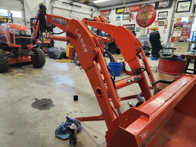 Image of Kubota B2650HSD equipment image 1