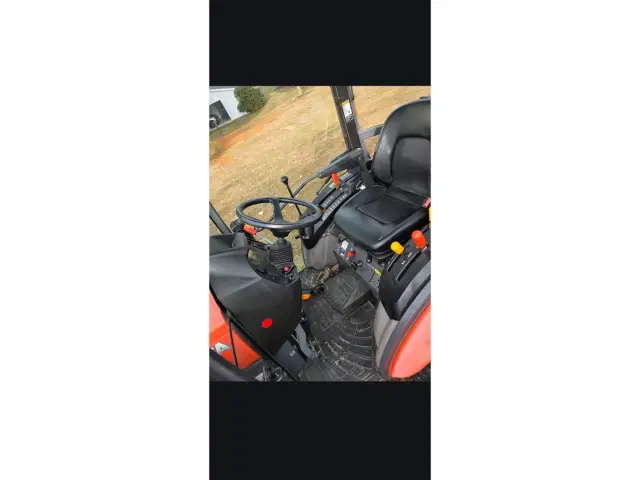 Image of Kubota B2650HSDC equipment image 1