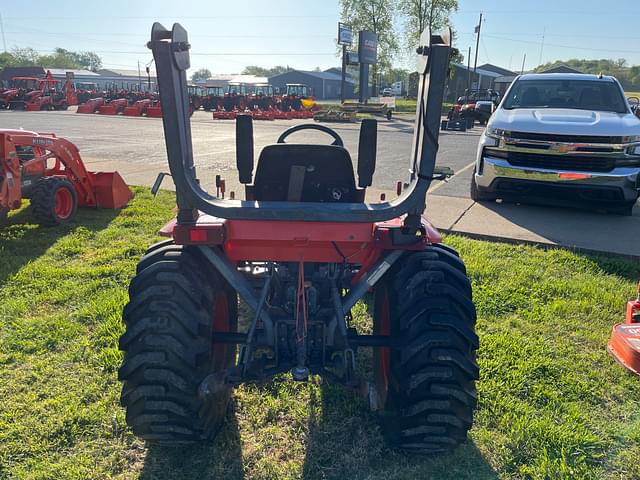 Image of Kubota B2710 equipment image 3