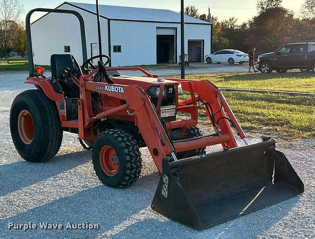 Image of Kubota B2710 equipment image 2