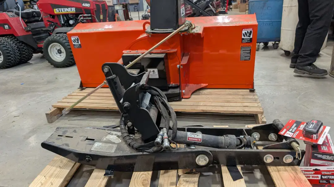 Image of Kubota B2782B Image 0