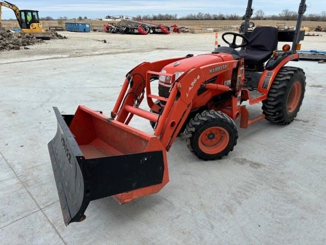 Kubota B2920 Equipment Image0