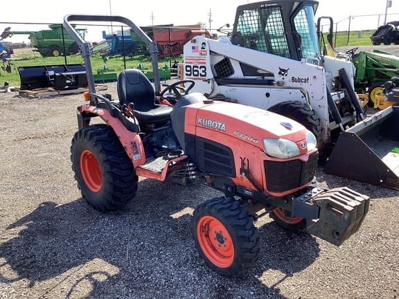 2012 Kubota B3200 Equipment Image0