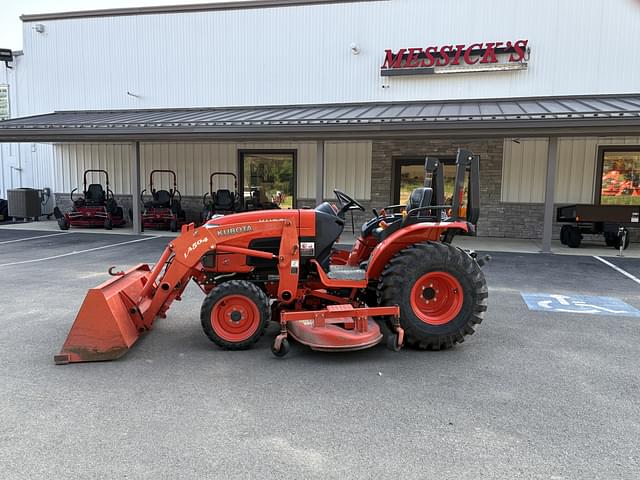 Image of Kubota B3200 equipment image 4