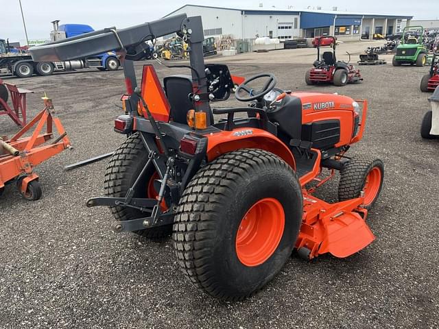 Image of Kubota B3200 equipment image 2