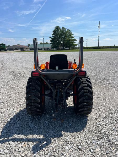 Image of Kubota B3200 equipment image 3