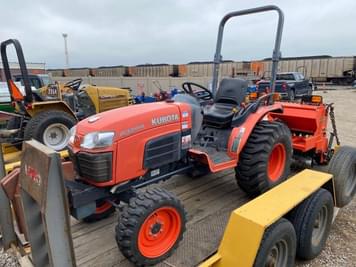 Main image Kubota B3200
