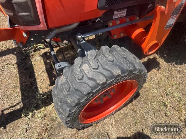 Image of Kubota B3200 equipment image 2
