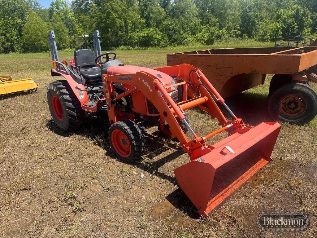 Kubota B3200 Equipment Image0
