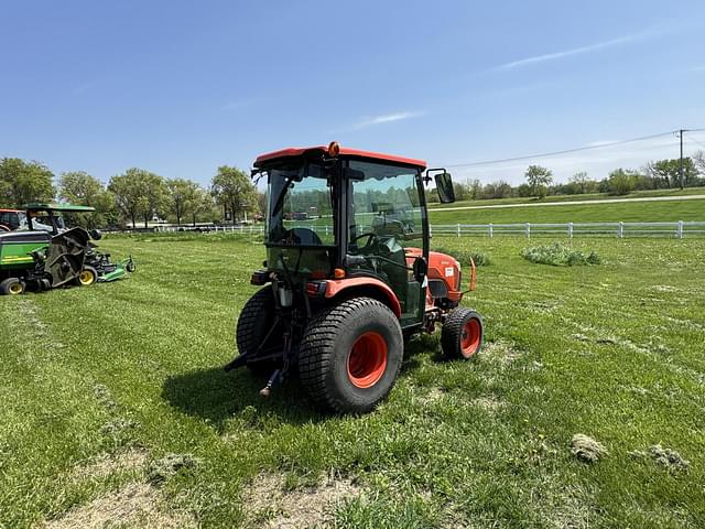 Image of Kubota B3350 equipment image 4