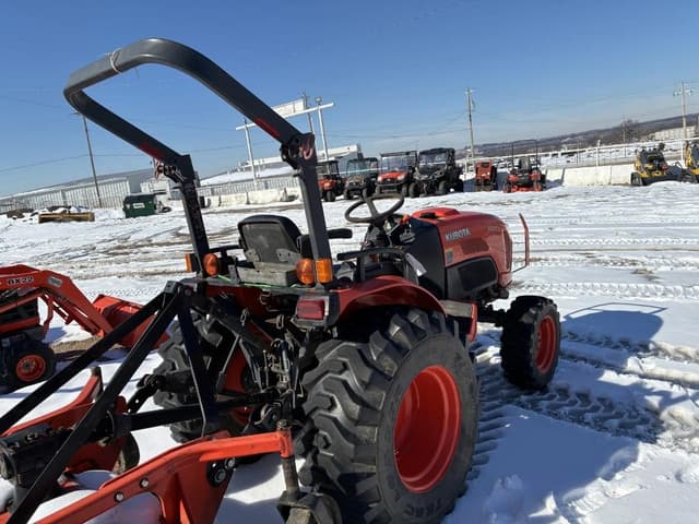 Image of Kubota B3350 equipment image 2