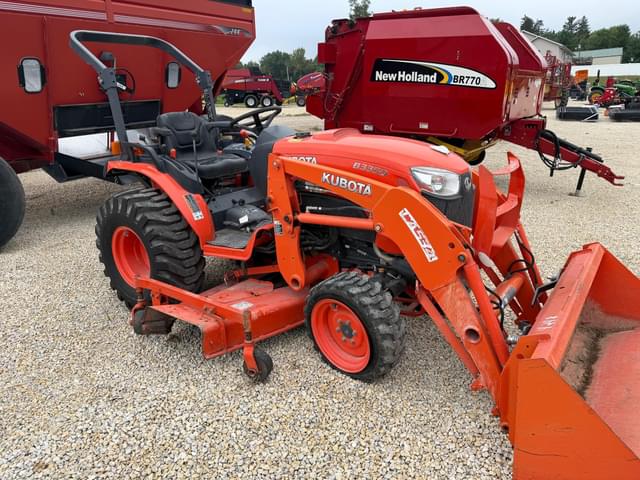 Image of Kubota B3350 equipment image 3