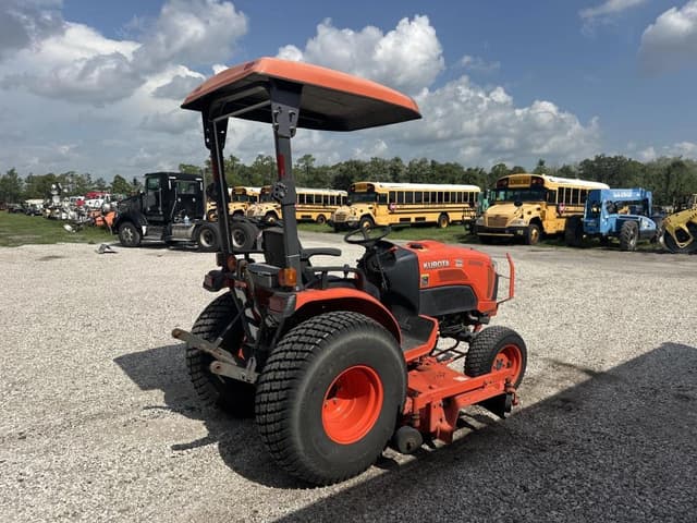 Image of Kubota B3350 equipment image 3