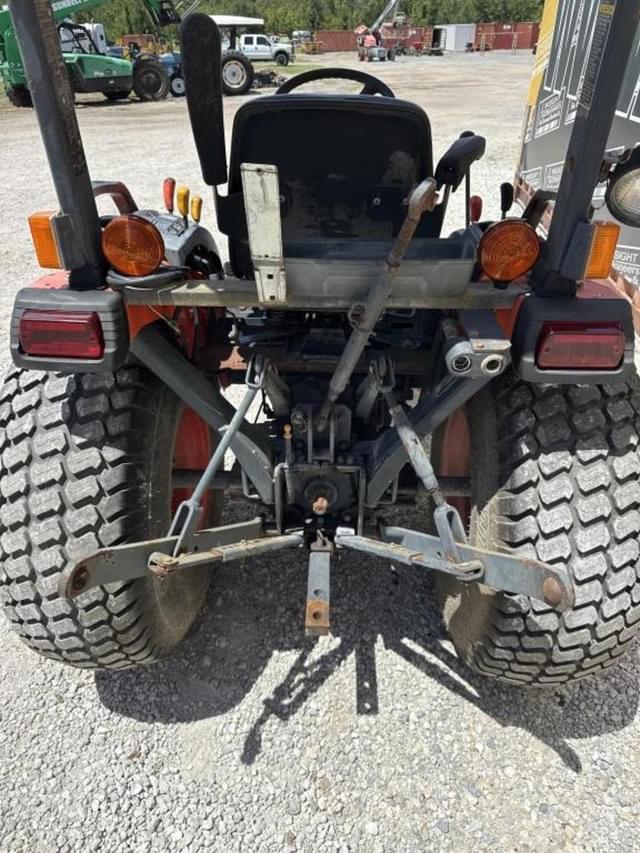 Image of Kubota B3350 equipment image 2